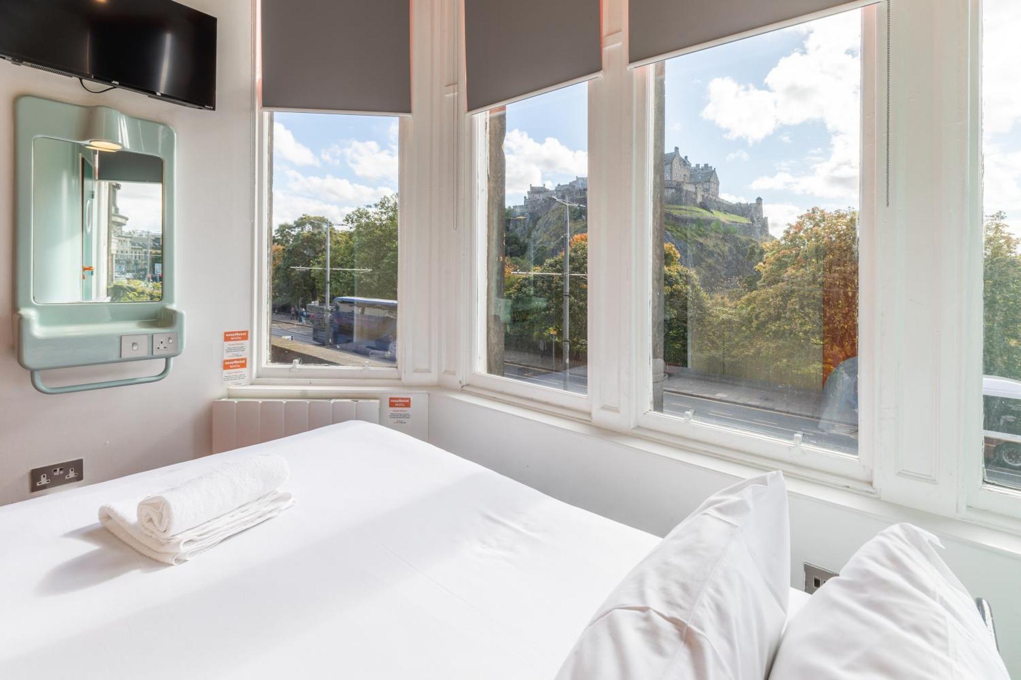Easyhotel Edinburgh Exterior photo