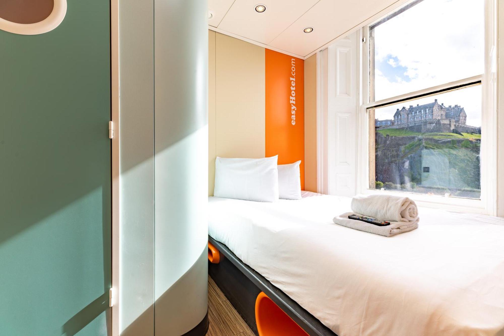 Easyhotel Edinburgh Exterior photo
