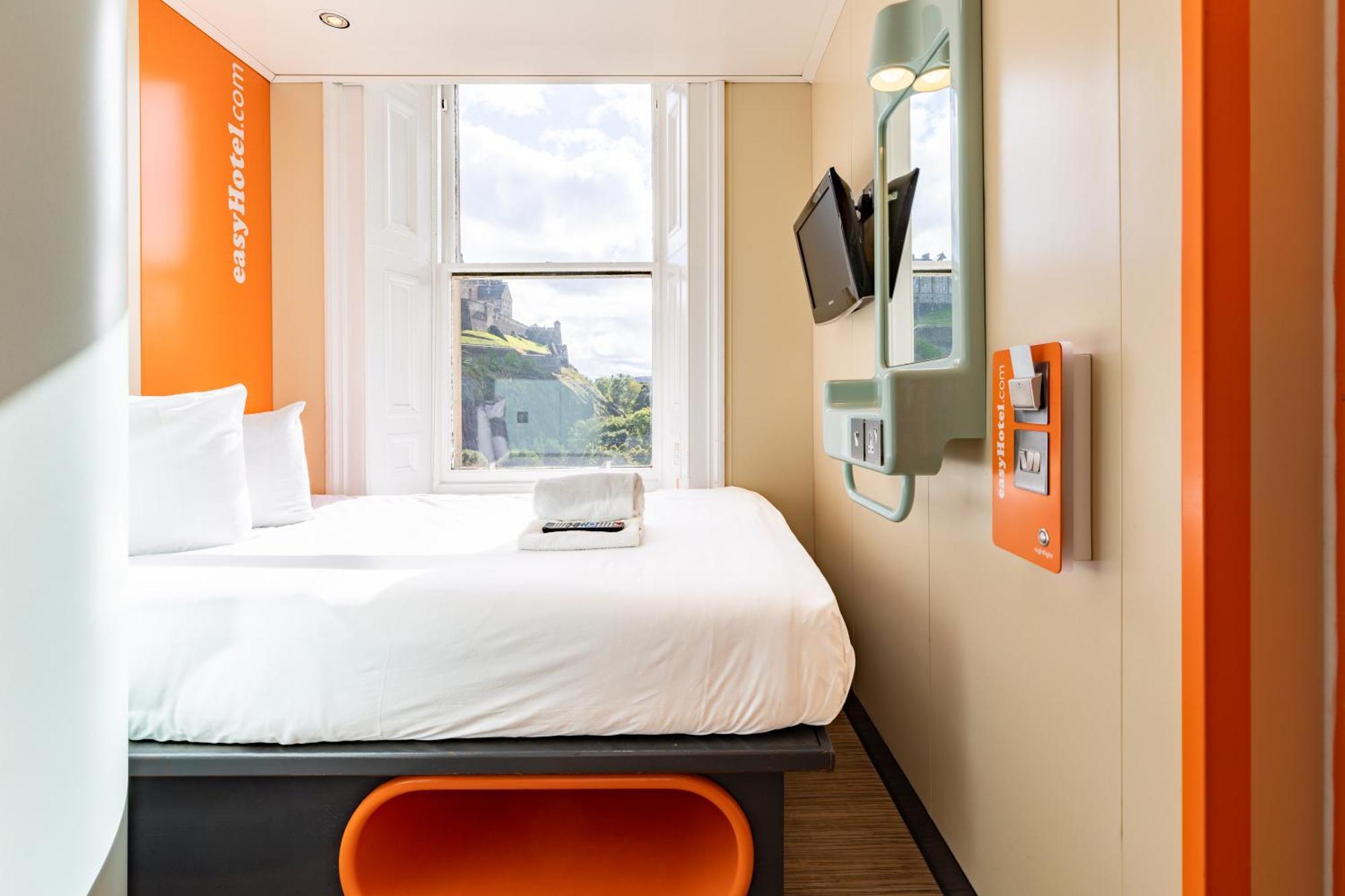 Easyhotel Edinburgh Exterior photo